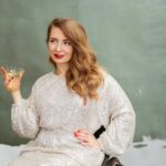 Białe płaszcze: stylowe inspiracje