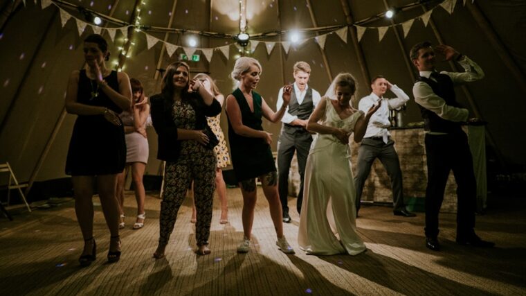 Photo wedding afterparty